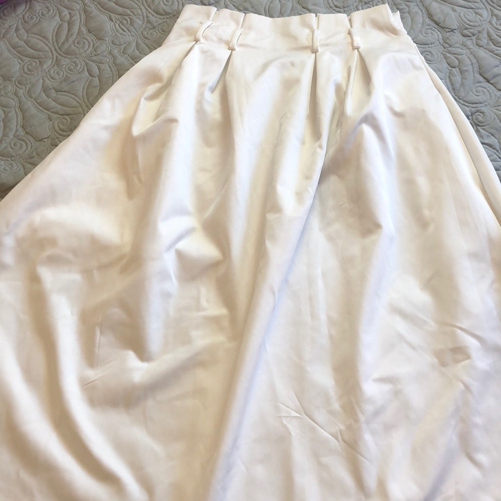NWOT white Midi skirt